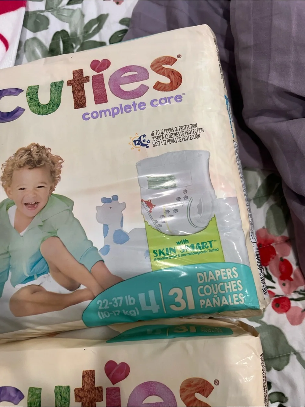 X2 Cuties Complete Care Size 4 Diaper - Cream/White (Pack of 31)